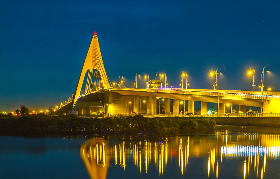 大鵬灣跨海大橋