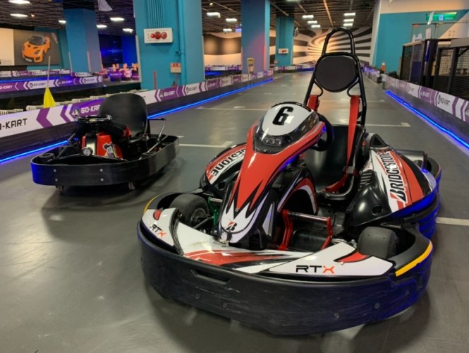 室內卡丁車場地