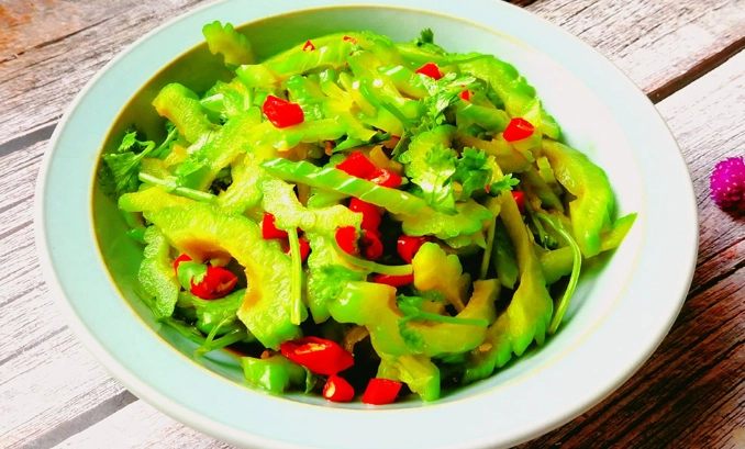 苦瓜沙拉做法