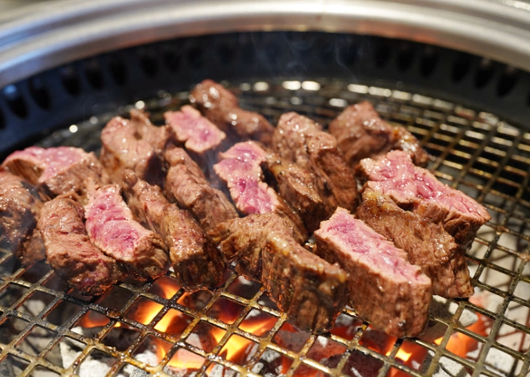 弘大必吃烤肉店推薦：在地人私藏名單與實用攻略